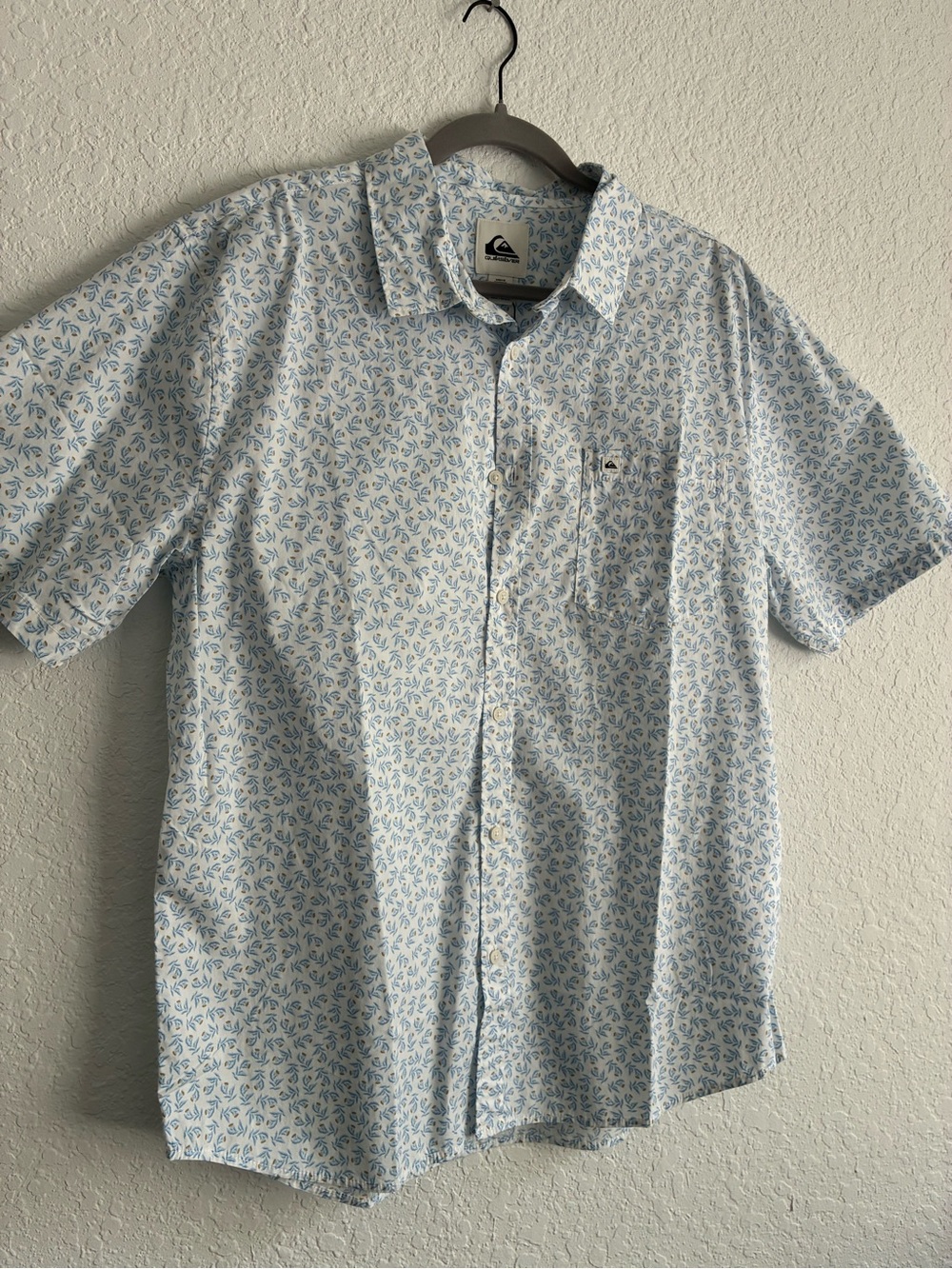 Quiksilver Light Blue Short Sleeve Button-Up with Micro Leaf Print
